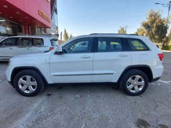 سلام عليكم
جيب ٢٠١٣ خليجي فول مواصفات 
مكفولة كفاله عامه من الضربه والصبغ التبديل
سياره جاهز صدر امامي وخلفي جديد تخم تاير جديد
رقم بغداد دولي سنويه مجدده السعر ٢٠٥
*********** 
*********** واتساب
