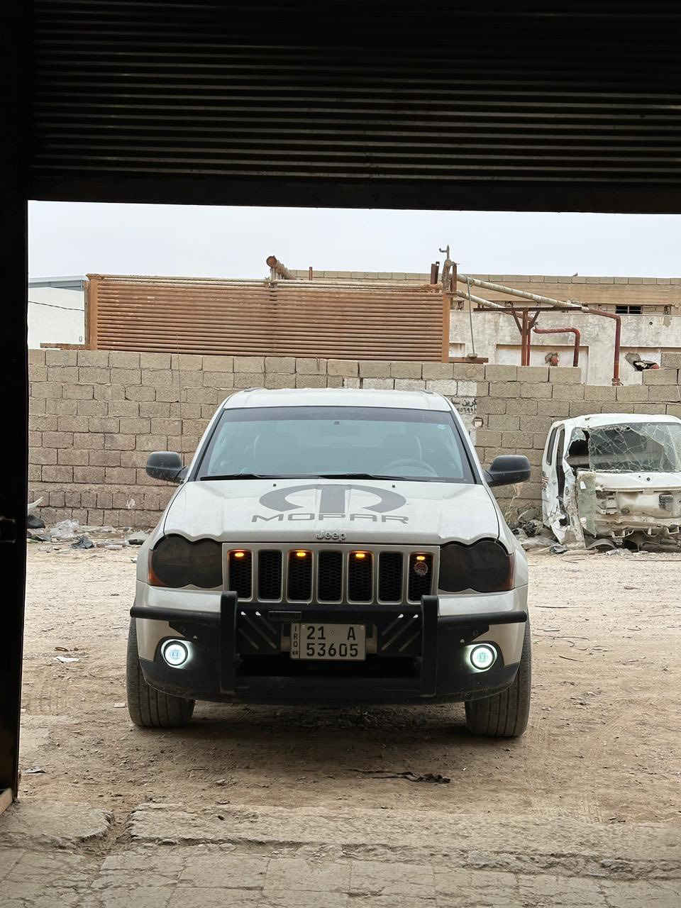 السلام عليكم
مراوس بجارجر ياريت هيمي

جيب ٢٠٠٨ محرك ٣.٧ سته سلندر تو ويل حادثها من امريكا جاملغ امامي جهة السايق بدون دواخل بدون ايرباك مبدل بواحد بلادي ومصبوغ وبيها بالعراق طختين صغار انصبغن على كد شبر جاملغ امامي وخلفي عليها شاشة اندرويد كاملة هيه والكفر عليها ويالة SRT درع حديد تفصال cnc دوسات تفصال هوكات سحب من وره تفصال السيارة جديدة ومهتمين بيها رقمها سليمانية دولي هزة وسنوية وارقام جدد

***********
