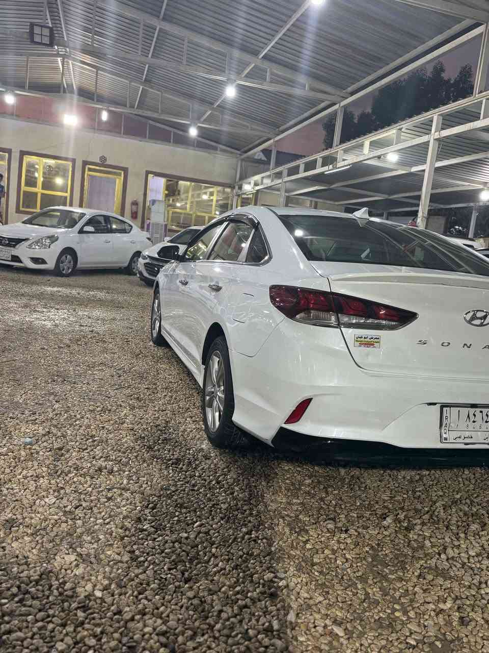 السلام عليكم 
سوناتا 2018 امريكي gti
مواصفات عاديه 
بصمه + تدفئه كشنات+ اشاير بلمرئ+ كامره دواره + كشن السايق كهربائي ومعروفه موصفات العادي 
ماشيه 118الف ميل قابل لزياده
ثلاث انظمه قياده
رقم بابل
حادث جاملغ امامي راجع نفسه فقط
السعر 140 وبيها مجال 
استفسار ***********
مكان السياره بابل
