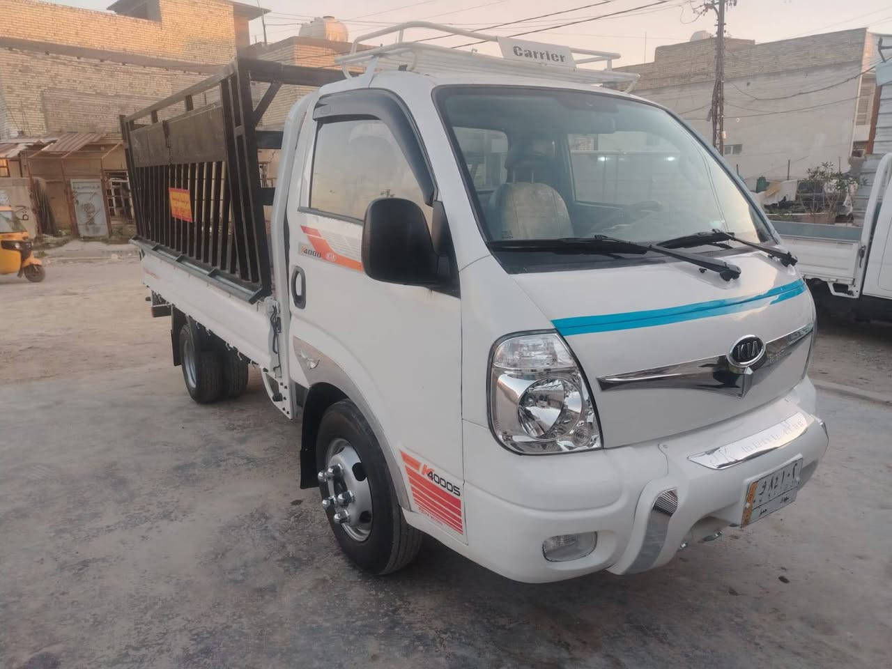 كيا فحل موديل 2010 محرك 3000 مفتوح بلادي
تك قمارة 9 جنكال
مكفولة من ضربة وكص صبغ مكانات بصيطة اثر جراد
شاصي مكفول 
حدادية تخم تاير امامي خلفي جدد 
شاشة + سنتر لوك + كامرة خلفية
سيارة جاهزة من كل النواحي 
رقم بغداد مشروع وطني سنوية نافذة 2024 تحويل مباشر 
السعر 95$ وبي مجال 
مكاني بغداد مدينة الصدر الاورفلي 
رقم الهاتف ***********
