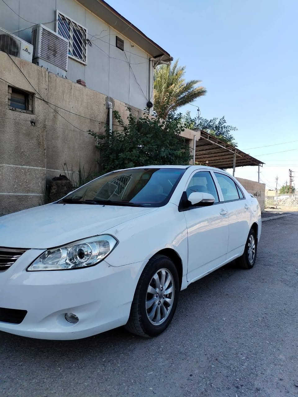 السلام عليكم للبيع بي واي دي ٢٠١٦ بغداد انكليزي الجديد سياره جاهزه مابيه اي نقص كير مكينه صدر أمامي خلفي تخم تاير تبريد ثلج تدفئه كشنات جلد بلاد داخل نظيف جدا فتحه كهرباء اشاير بلمري رسائل ترحيب مكان السياره بغداد مدينه الصدر السعر ٦٥ وبيه مجال حك الجيه تحويل ثاني يوم ***********
