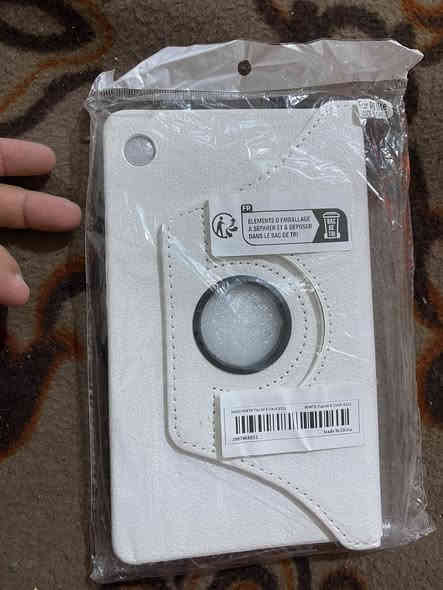 كفرات ايبادات 
متنوع حديث غير مستخدم 
انواع مختلفة ابل هونر ريلمي هواوي 
عددهن 20 قطعة 
سعرهن مناسب 
للحجز والاستفسار 
مراسلتي خاص او الاتصال برقمي
***********
