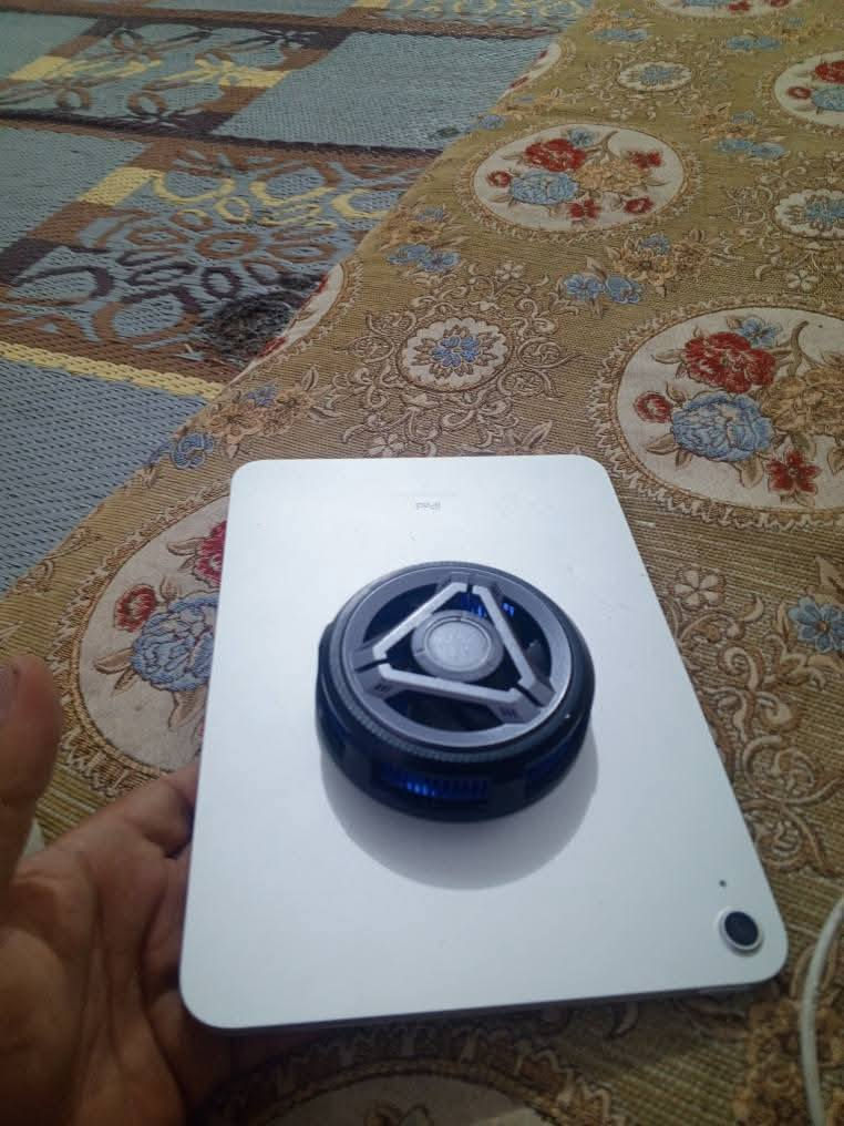 ايباد 10 ذاكره ٦٤ جهاز نضيف مابيا اي خلل تاخذه من البيت بطاريه ماعرف شكد بس، فول بل ستخدام الله شاهد سعر ٣50 مكاني ناصريه وبي مجال جك جيبه ***********
