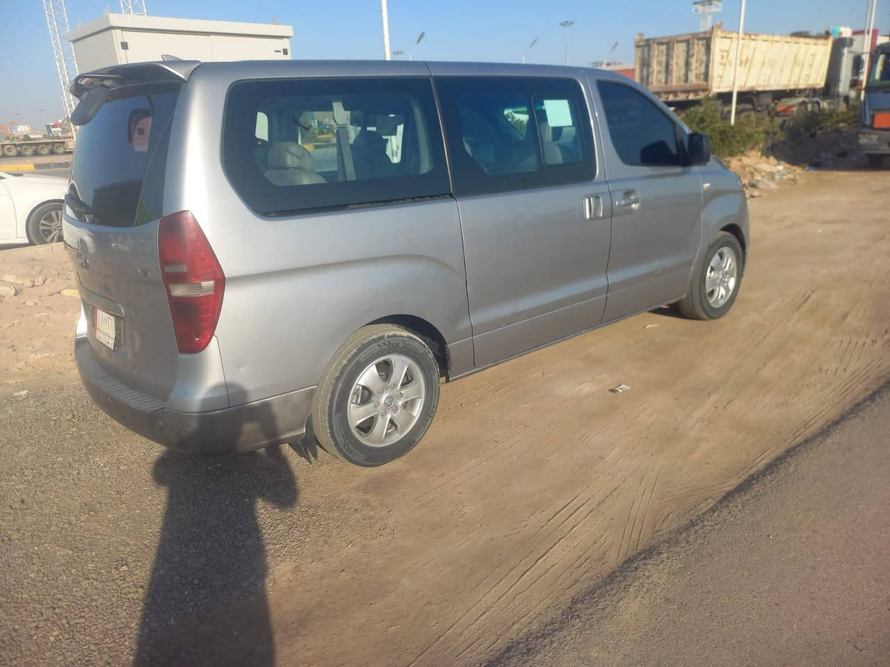 السلام عليكم
استارسيكس 2020اصل سيارة جاهزة vip ماعدا الفتحه 

المكان بصرة المركز السعر305 وبيها مجال الملاحظه اني مكلف بل نشر هاذا رقم راعيها 

***********
