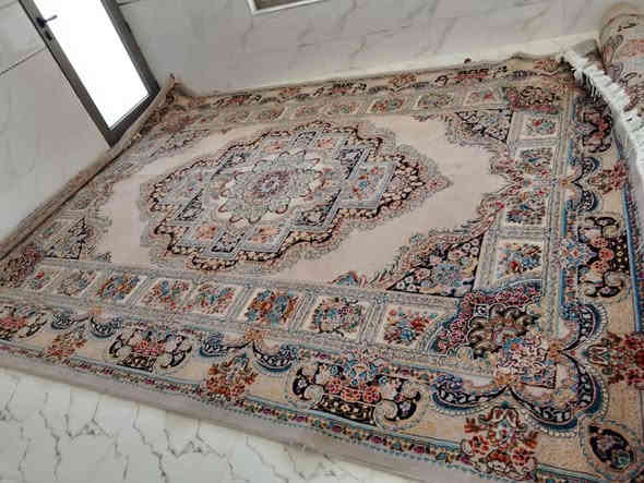 دوو فەرشی ئێرانی 500شانە 
لەکەلار قیاسی 3بە4بۆ ژورێکی 4بە6
نرخی هەردوکی پێکەوە160هەزارو مەعامەلە
بۆ مەعامەلە تیل بکەن بە خاوەنی ***********
🪴🌹چیتان هەیە وێنەی بنێرن بۆتان بکەم بە پارە🌹🪴
