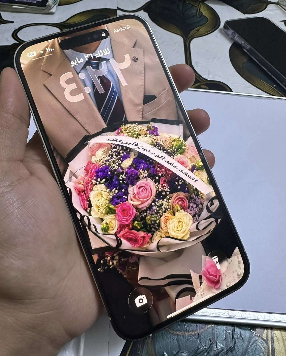 سلام عليكم 

14 برو ماكس 

بطاريته 79 

ذاكرته 256 

لجهاز للامانه مابيه شي نضيف كلش 

لجهاز (( مبدل فقط شاشة ))

رقم *********** ومتوفر واتساب هم 

سعر لجهاز 700 الف وبيه مجال

