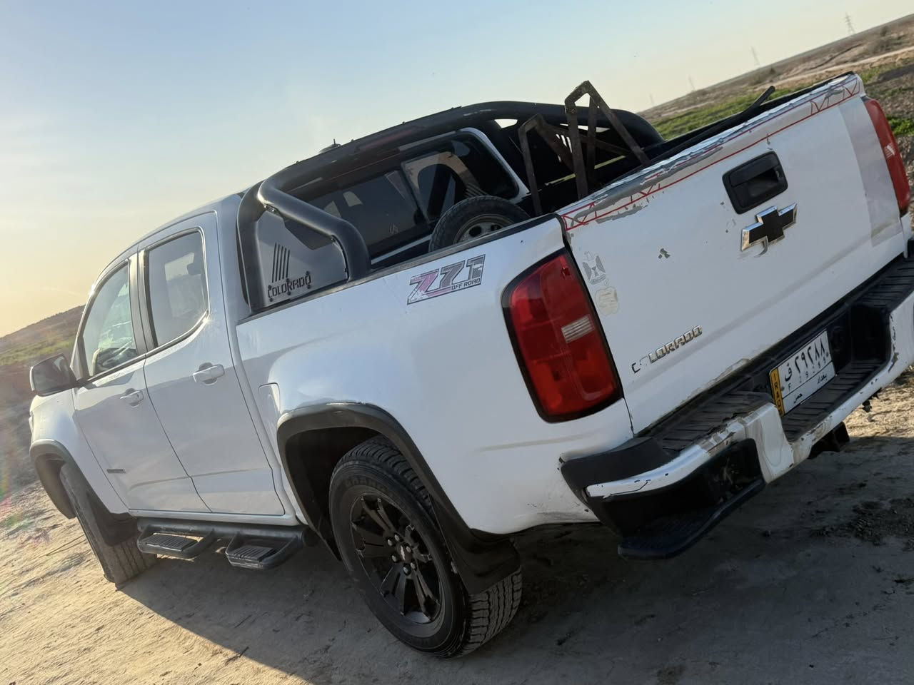 السلام عليكم
كولورادو 2016 للبيع السياره كلين بدون حادث
ضررها باب خلفي فقط الباقي كفاله 
ايرباك كله سليم كشرها كارتون 
محرك 3600 مكفول كير مكفول 
مواصفات تاهو فول عدا البصمه  
رقمها بغداد مشروع وطني 
شرط التحويل والضريبه والغرامات
مكاني صلاح الدين الضلوعيه 
سعرها 170 بيها مجال قليل
***********
