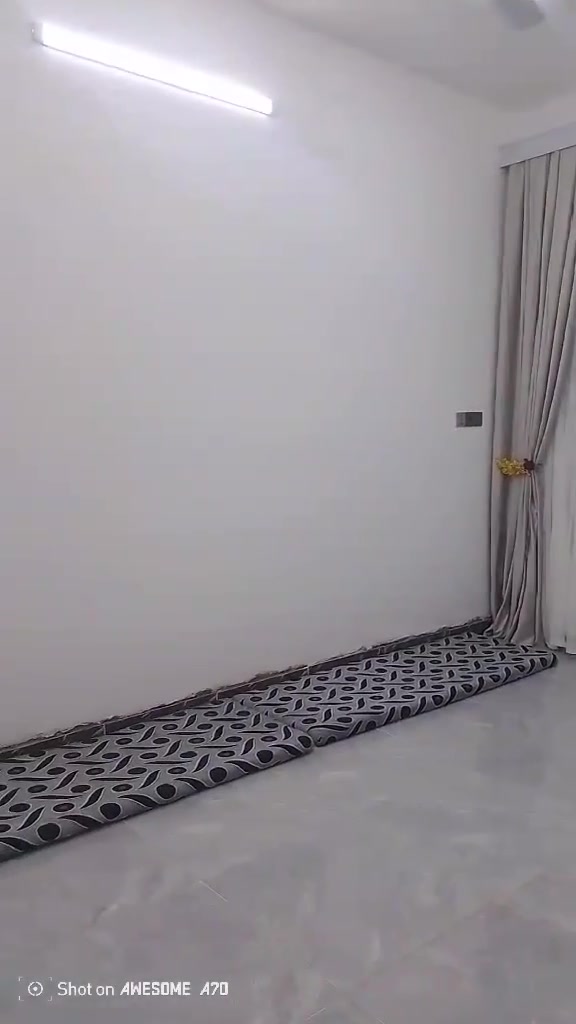❤️الهم صلي علا محمد وال محمد ❤️ بيت ١١٠ متر بناء حديث طابوق سند ٢٥ خدمات كامله مي كهرباءمجاري تبليط انترنت ضوئي مكان حي الامير السياحي  متكون استقبال 5 ونص في3ونص مطبخ ٤في ٣ صالة ٦ في ٤ غرفه ٤ في ٤ منور ٢ونص في ٢ حمام سويت ١ونص في واحد ونص  تواليت خارجي   الطابق الثاني غرفه ٤ في ٤   مكان البيت كلش حلو قريب عل شارع العام بصف الركن  استفسار *********** سعر ٧٨ بي مجال
