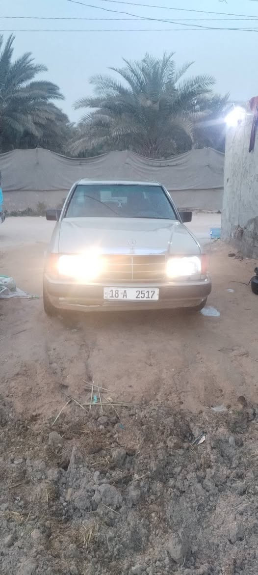 مارسدس دب٣٠٠ مديل ٨٦ مكينه وكير نضيفات حداديه جديده سنويه لل ٢٠٣١ تبريد شغال قواعد دبل مكفولات كهربائيات كله شغاله السعر ٣٦ وبيه مجال مكاني نجف لاتصال ***********
