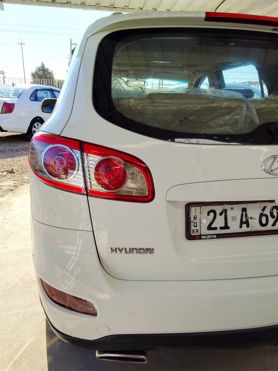 السلام عليكم اخوان
سنتافيه موديل 2011  واردخليجي كفاله عامهه  لون ابيض رقم اجنبي فول مواصفات ما عدا البصمه كير ومحرك وصدر وحداديه خير من الله حيل حلوه السياره أحله من الصور السعر 145$ وبيه مجال حك جيتك للاستفسار ***********🤍
ملاحظه /ترهم مراوس حسب القناعه واذا مو شراي لادكك
