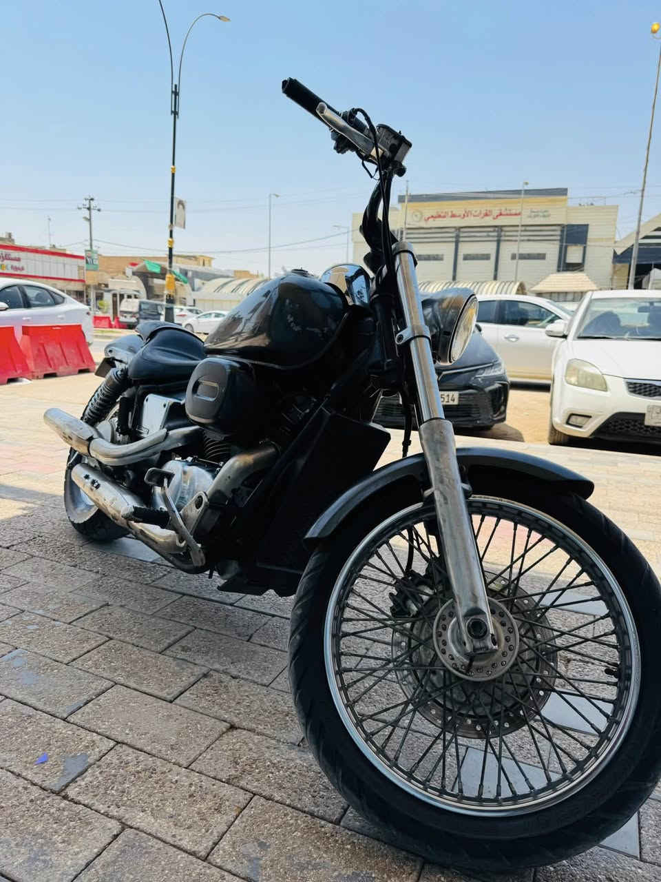 هوندا شادو سبيرت 750 cc موديل 2004
بدون رقم مكينة وكير وكهربائيات مكفولة  بيهة تلحيضات بسيطة كلش موضحة بالصور سعرهة 20$ وبيهة مجال و اليجيني مارجعة  
***********
