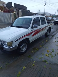 تويوتا هيلوكس • ٢٠٠١ • رقم شمالي