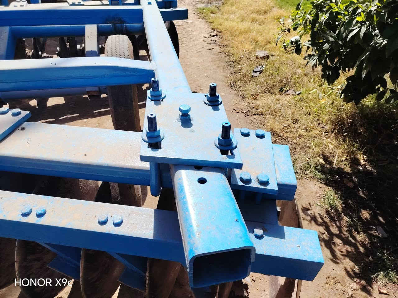 السلام عليكم اخوان عدي دسك دفاعي مكفول جديد اريد مراوس بداله تركي العده تركي ينزل ***********
