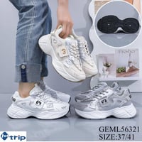 مجمع النزاكة • ملابس أحذية شنط • توصيل لجميع المحافظات