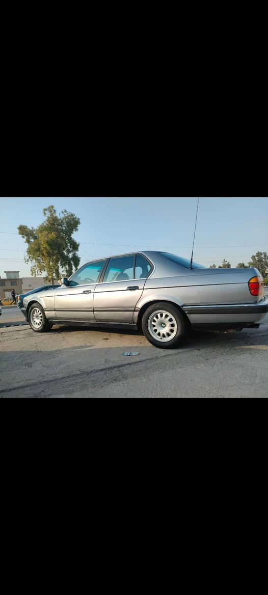 السلام عليكم BMW/735 للبيع سيارة نضيفه وحلوه كدام العين شرط كير محرك شرط على فحص 
سيارة 
بيها جاملغ سايق كد شبر ما مصلح 
باتري جديد 
لايت زينون +سوار 
طخم تايرت جديد 
سنويه باسمي شرط التحويل كابون بانزين بيها 
سيارة  شرط  ترايك وين ما تريد 
السعر 50 وبيها مجال للطيبين  السيارة مسويلها ادامه كامله من دعاميه لدعاميه تعال خاص واذكرلك ياهن حتى منشور ميصير هواي خاص موجود


**إذا كنت صاحب هذا الإعلان وتريد حذفه لأي سبب، رجاءا أرسل رسالة إلى الدعم الفني**