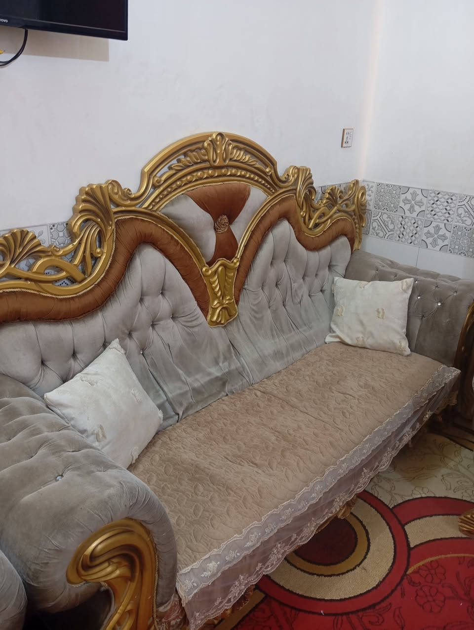 اسلام عليكم تخم ملكي للبيع خمس قطع  مثل مال موضح بالصوره قفله 250 ألف اخو البلاش لأن معروف شكد غالي هذا النوع مكاني كربلاء الحر الصغير رقم ***********
