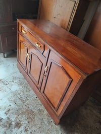 بوفيه فراش صاج عرض متر واحد و٢٠ سنتيمتر السعر ٥٠ المكان الكريعات مقابل...