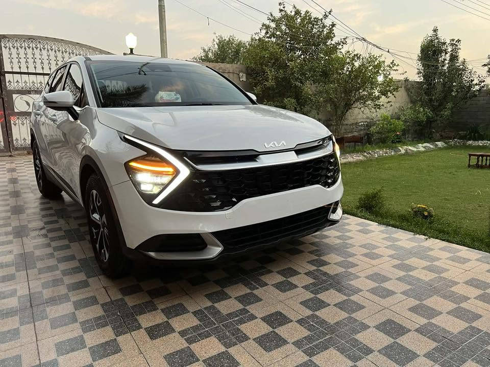 سبورتج ٢٠٢٥
دخول جديد بأسمي 
ماشيه ١٣ الف  
حادثه بنيد فقط بدون اي ايرباك 

تبريد قطعتين 
شاشه متصل 
بصمه 
رادارات جانبيه اماميه 
كشنات جلد 
للاستفسار. ***********
