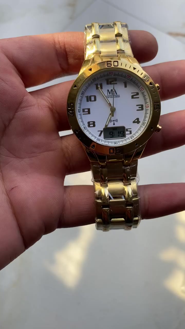 ساعة مايستر أنكر تعمل بالتحكم اللاسلكي. توقيت ذري أوتوماتيكي.
جديده غير مستخدمة قطر كبير42/46

سعر 50الف يتوفر توصيل


**إذا كنت صاحب هذا الإعلان وتريد حذفه لأي سبب، رجاءا أرسل رسالة إلى الدعم الفني**