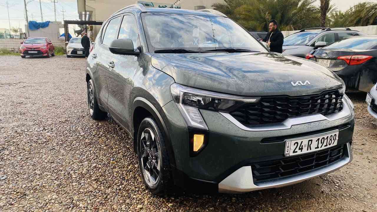 يتوفر لدى معرض حمو لتجارة السيارات
للبيع  .. للبيع
كيا سونيت
موديل 2024
رقم دهوك الشرعي بالعلم
بدون صبغ
بعدها عالوكاله
كير ومحرك شرط
السياره فول مواصفات
ماشية 34000 الف ميل
السعر 145 💵وبيها مجال للشراي
للأستفسار:الاتصال بالرقم التالي/
*********** 📱
او مراسلتنا على الخاص 
واتس آب✅
ماسنجر✉️
#موقعنا_العلم_الشارع_الرئيسي_قرب_الحي_الصناعي📍
