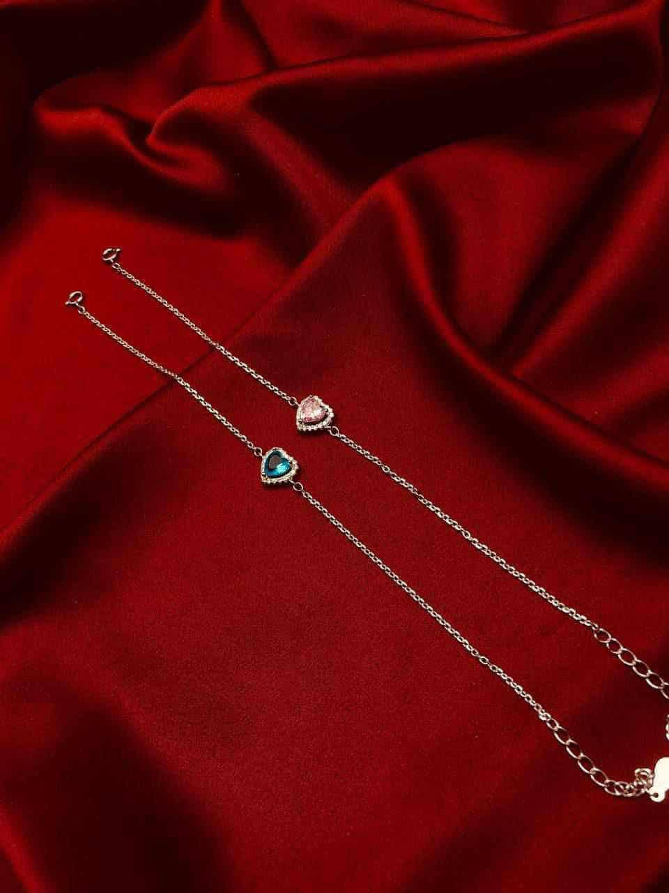 ❤  هدايا عيد الحب ❤
#احجز_هدية_لاحبابك_بمناسة_قرب_عيد_الحب
هدايا للزوجه للصديقة للاخت للام للنجاح للعياد ميلاد 

كما يوجد 
(#ميدالية_بروش_طفال_اسماء_حسب_الطلب_بروش_سبحهالنقش_على_حسب_الطلب🦋❤️
فضةً عيار (925)💍✅

كما يوجد طلاء ذهب عيار ٢٤

(( عررض خاص لما تطلب اكثر من قطعتين ))📣🔥
يوجد توصيل الكل المحافظات
زورو موقع المحل
مجوهرات وفضيات علي عصام 
واسط/قضاءالحي/سوق الصاغه مقابيل الصايغ حسن هداب موجود واتساب 
***********
