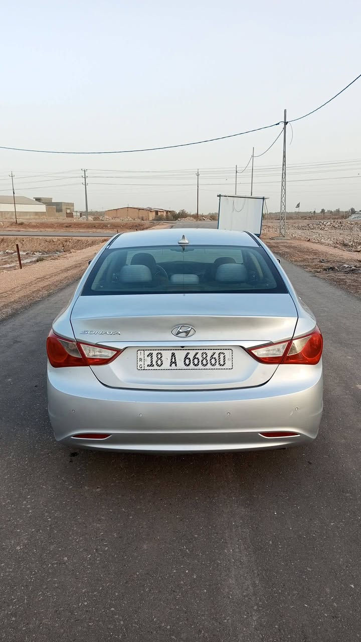 رمضان كريم احبتي الكرام 

للبيع سوناتا موديل 2013 وارد امريكي حادثه باب خلف الصدر ودور جاملغ خلفي وهنا بالعراق صار بيها باب السايق كلير اثر شخوط والجاملغ الخلفي الايسر صار بيه صبغ خارجي بدون اي طخه رقم بابل دولي باسمي شخصياً مواصفات السياره تحكم ستيرن جهتين+ يدات نيكل داخليه+ كشانات كهربائيه+ كشنات حراريه+حساسات خلفيه -كامره خلفيه + شاشه كبيره+ منضومه زنون+ مكينه 2400 جي دي اي جديده برغي مامفتوح بيه + حداديه جديده تبريد ثلج تايرات جدد مسويله ادامه كامله سياره جديده وبلعافيه علتكون من نصيبه كامله مكمله على اخر حبايه السعر المطلوب 105 وبيه مجال للطيبين للاستفسار *********** مكاني بابل حله الشراي يتصل ويشلع عيوني الخاص مغلق
