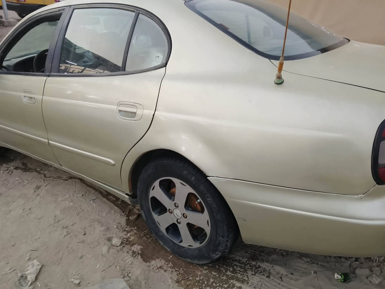 لكنزا 2001 اوتوماتيك صبغ عام للجماليه رقم انگليزي  تخم تاير جديد شرط تحويل خلال اسبوع
السعر 42 وبيها مجال
الديوانيه الحمزه الشرقي
***********
