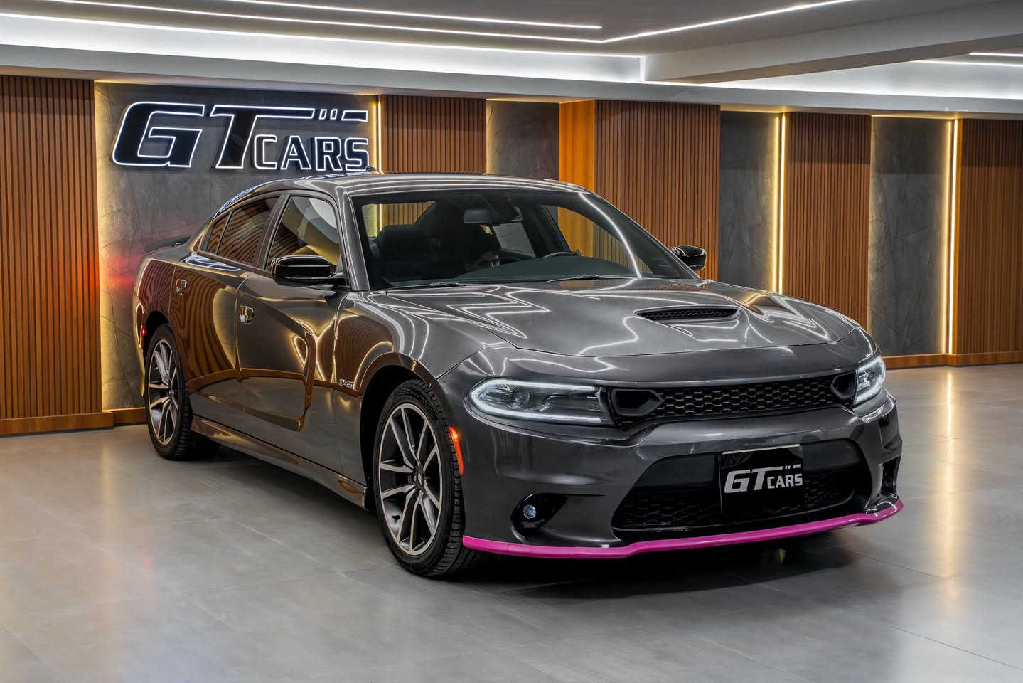 DODGE CHARGER R/T
R/T دوج جارجر 
موديل: 2023
35.000 :ميل
مكفولة كفالة عامة 
سيارة بدون رقم تت رقم شيمالي
سيارة بدون دعم بدون صبخ
بمحرك HEMI V8 سعة 5.7 لتر يولد 370 حصانًا وعزم دوران 395 رطل-قدم (536 نيوتن متر)، مع ناقل حركة أوتوماتيكي 8 سرعات ونظام دفع خلفي، وتتسارع من 0-100 كم/س في حوالي 5.1 ثانية وتصل لسرعة قصوى حوالي 149 ميلاً في الساعة،
موقع سيارة دهوك
معرض GTcars
$26.500 :سعر سيارة 
📞***********
***********
