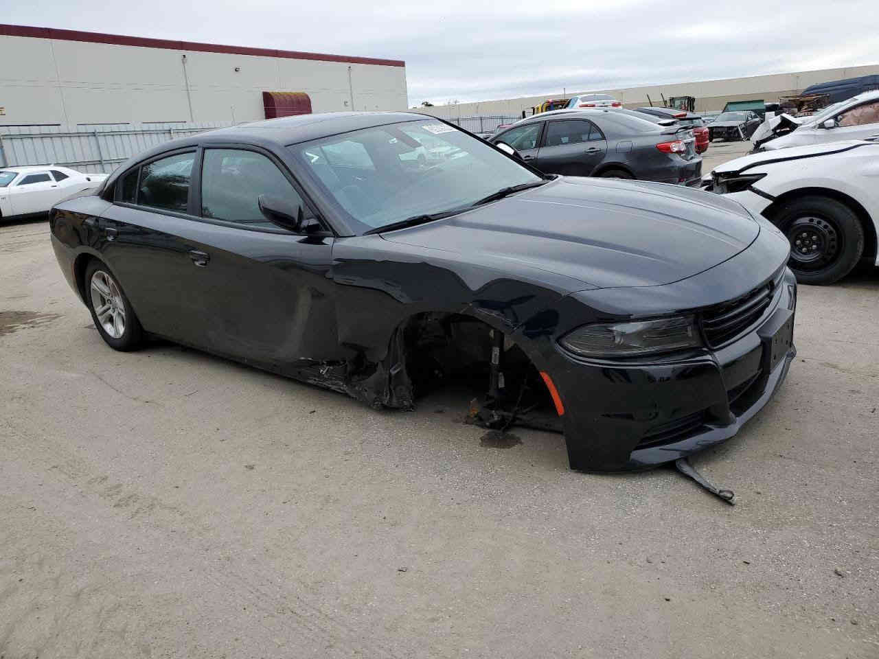 جارجر مديل 22 اصل فول 
حادث موضح بالصور تبديل باب فقط 
مرقم ذي قار 
ماشية 77 
السعر 230
***********
