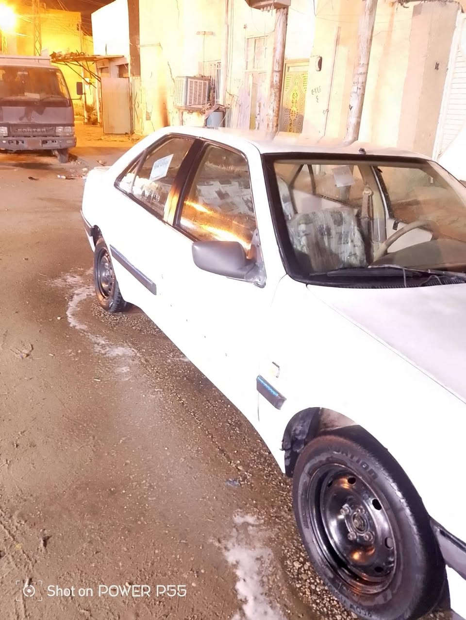 السلام عليكم بيجو ٤٠٥ رقم كربلاء انكليزي باقي ع استلام سياره نظيفه كير مكينه السعر ٢٧ موبايل *********** مكلف بالنشر
