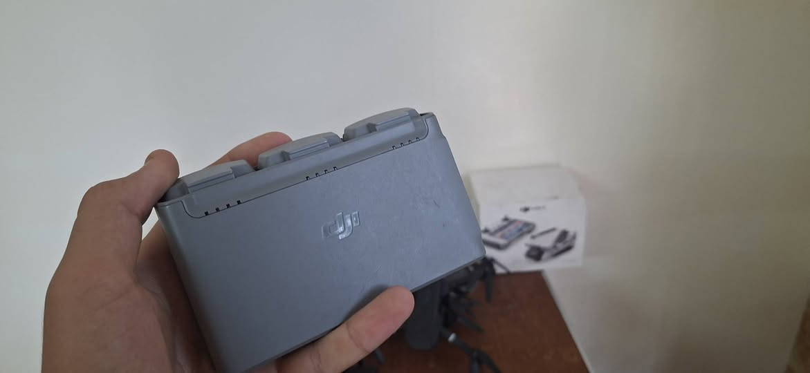 السلام عليكم متوفر درون Dji mine  2 كومبو   للبيع  ***********
سعر ٥٥٠ بي مجال
