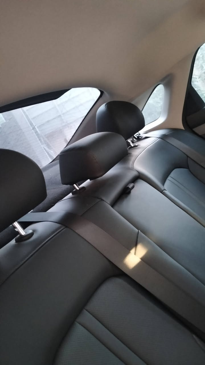 للبيع K5 موديل 2025
وارد كوري غاز فقط خط واحد

اصل

لون اسمنتي مميز

بدون رقم تترقم جميع المحافظات بسمي

مكاني ديوانية

السيارة كفالة عامة 

بيهة سونار

السيارة فول مواصفات

قمارة حديد

 المواصفات

1- گير ماوس

2- درايف مود وضعيات قيادة

3- سايد بريك بصمة مع خاصية الاتو هولد

4- تشغيل عن بعد

5- خاصية الجنطة الذكية

6- خاصية رفع زجاج النوافذ

بعد قفل الابواب

7- تشغيل ذكي ودخول ذكي

( البصمة)

8- شاشة كبيرة فول مواصفات

مع GBS واندرويد اوتو

9-- اريل زعنفة

10- كامرة خلفية مع الاحساس الخلفي

11- لايت امامي لد

12- بگلايت لد خلفي

13- تبريد شاشة لمس

14- خاصية تنقية الهواء من الفايروسات والبكتريا

15- رادار امامي مع خاصية البريك قيادة شبه ذاتيه

16- رادار خلفي مع خاصية التوقف

والتنبيه الجانبي يمين ويسار

17- كرسي كهرباء امامي

18- تبريد وتدفئة الكراسي الامامية

19- تدفئة المقود

20- نظام الخروج عن المسار

21- تنبيه النقط العمياء 

22-  تبريد خلفي 

23-- سستم ايرباك كامل عدد(9) ايرباك 

24-- الاوامر الصوتية 

25-- كراسي جلد 

26-- نظام مانع الانزلاق

27-- مرايا الجانبية كهرباء قابلة للطي 

28-- مقود جلد حياكة

29-- المرأة الداخلية تعتيم ذاتي 

30/ جهاز انذار 

31/ حساس امامي

هاي ابرز المواصفات الموجودة

السعر/ 210 

السيارة داخلة على الكمرگ الجديد

 

الشراي يتصل 

***********

أخوان التفاصيل 

كلهة مذكورة

اعتذر عن الخاص
