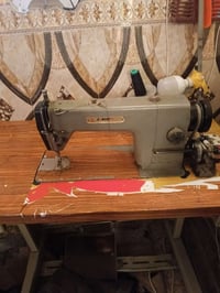 مكينه جاكيت نهايه سعر ١٥٠ نضيفه وعلفحص ومداخله تصليح مكلفه بلنشر 07869...