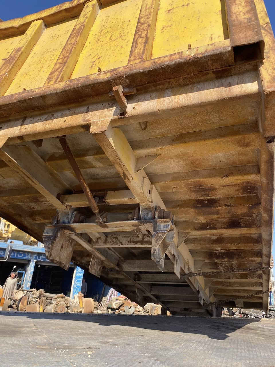 السلام عليكم 
للبيع بدي مايلر 
طوله 5وربع 
سعره 32وبي مجال  
العنوان بغداد جرف النداف الحي الصناعي 
***********
