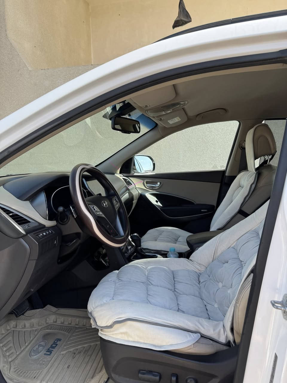 سلام عليكم
سنتافي 2018 خليجي
فول مواصفات ماعده بانوراما
بيه بارد بل جاملغ نص من جاملغ 
مكان سياره 
بصره 
قضاء_المدينه
السعر 
$225
رقمي
***********
