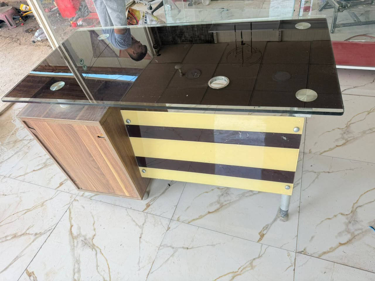 السلام عليكم ميز مكتبي للبيع اخو الجديد قفله ب١٢٥ مكانه شاميه قرب الوراوشه الشراي خاص


**إذا كنت صاحب هذا الإعلان وتريد حذفه لأي سبب، رجاءا أرسل رسالة إلى الدعم الفني**