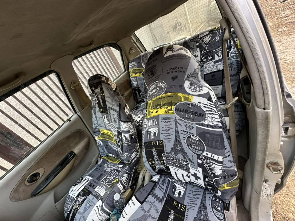 السعر ٢٥ مكانها بابل كير محرك حدادية كله تمام ***********السيارة گير عادي بابل قرب مجسر الثورة
