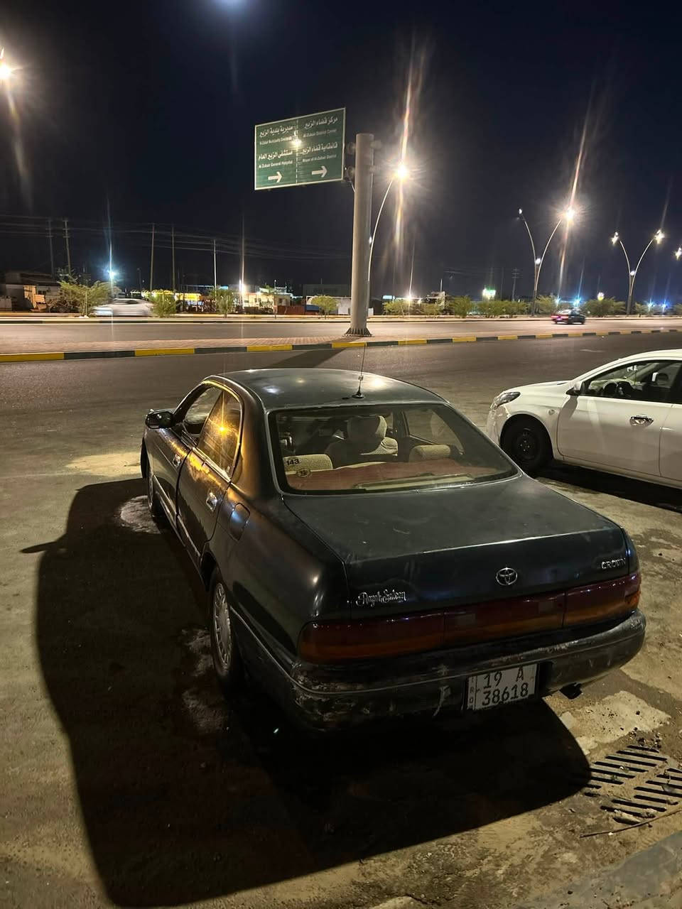 امراوس فقط 
سلام عليكم بطه متصل لو اخضر قير محدد موديل 1993 رقم انكليزي جديد بسمي مشروع وطني شرط التحويل   رقمها كربلاء تخم تاير حداده 80بل /100 مكينه وكير مصارلهن شهرين  من شديتهن   مراوس فقط  مكاني بصره للزبير. رقم الهاتف 
***********
