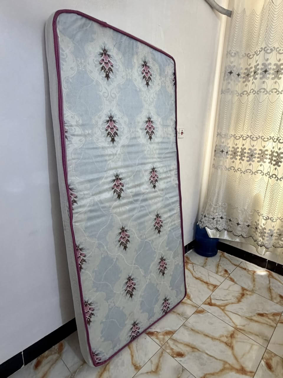 دوشك نفر واحد استعمال قليل بعده جديد
مكاني الحلة حي الجامعة


**إذا كنت صاحب هذا الإعلان وتريد حذفه لأي سبب، رجاءا أرسل رسالة إلى الدعم الفني**