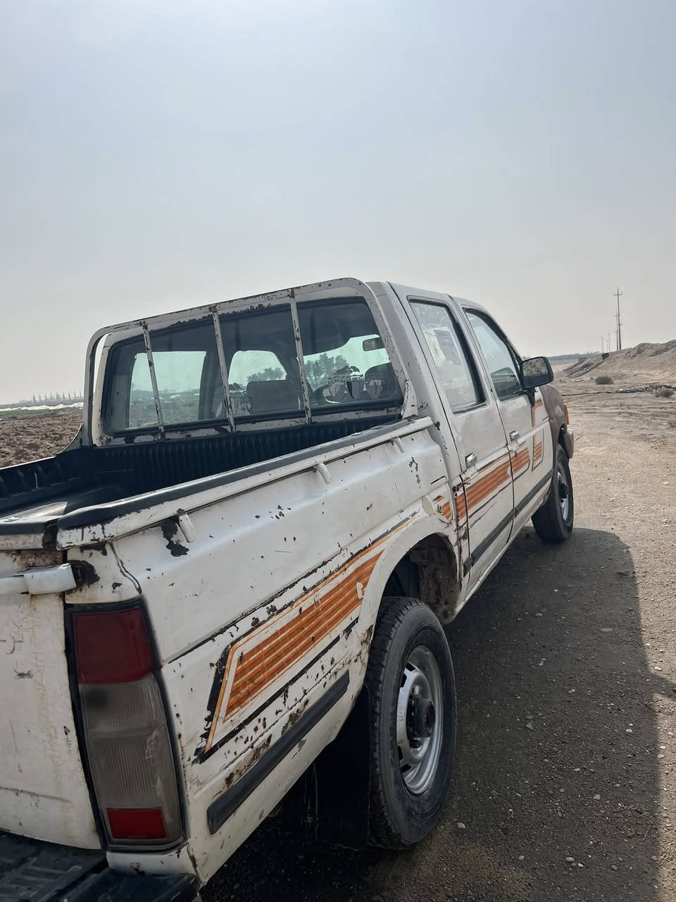 سلام عليكم للبيع بيكم نيسان89 سنويه مجداد 2030 محرك كير جدد مكاني البصره  ***********
