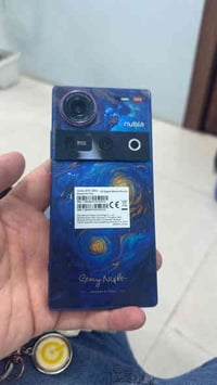 نوبيا Z70 الترا اللون المميز  ذاكره ٥١٢  رام ١٦ +١٦  نظافه جدا عاليه  ...