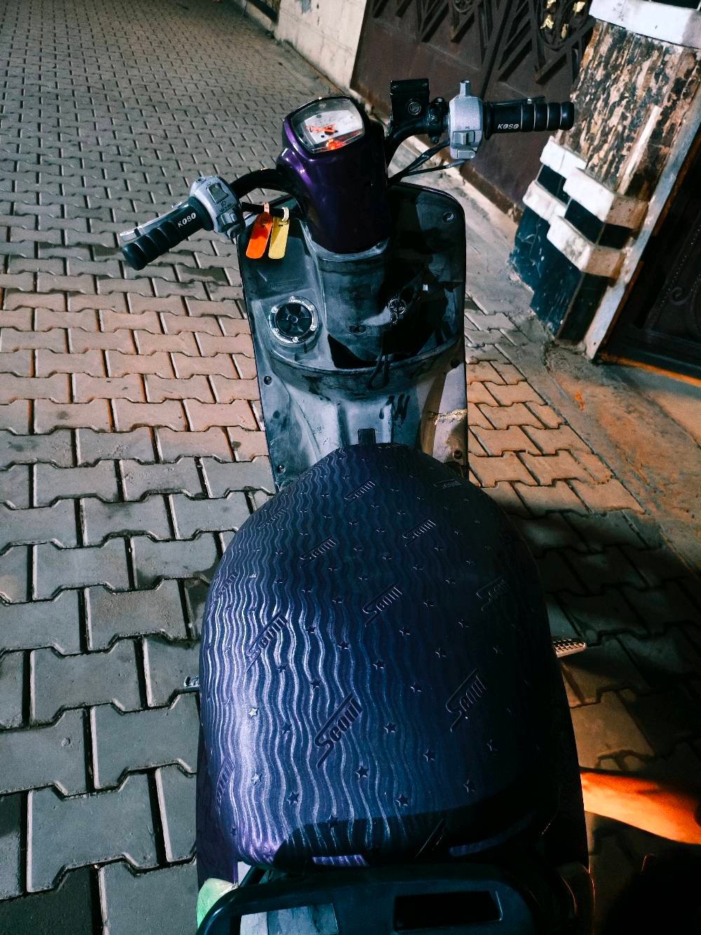 السلام عليكم ماكس بوليسي  بلاد مامفتوحه مابيها كل نقص  الكهربائيات كلها شغاله✅ واكو وايرات مخرجلها مال سماعات  وياله وصالنصه تزويد سعرها 525 مكاني بغداد الزعفرانية الوليد  ***********اتصال فقط