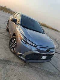 كورلا كروس ٢٠٢٤ هايبرد حادثها لا لغد ولا شواصي لحد اللايت وبدون ايرباك...