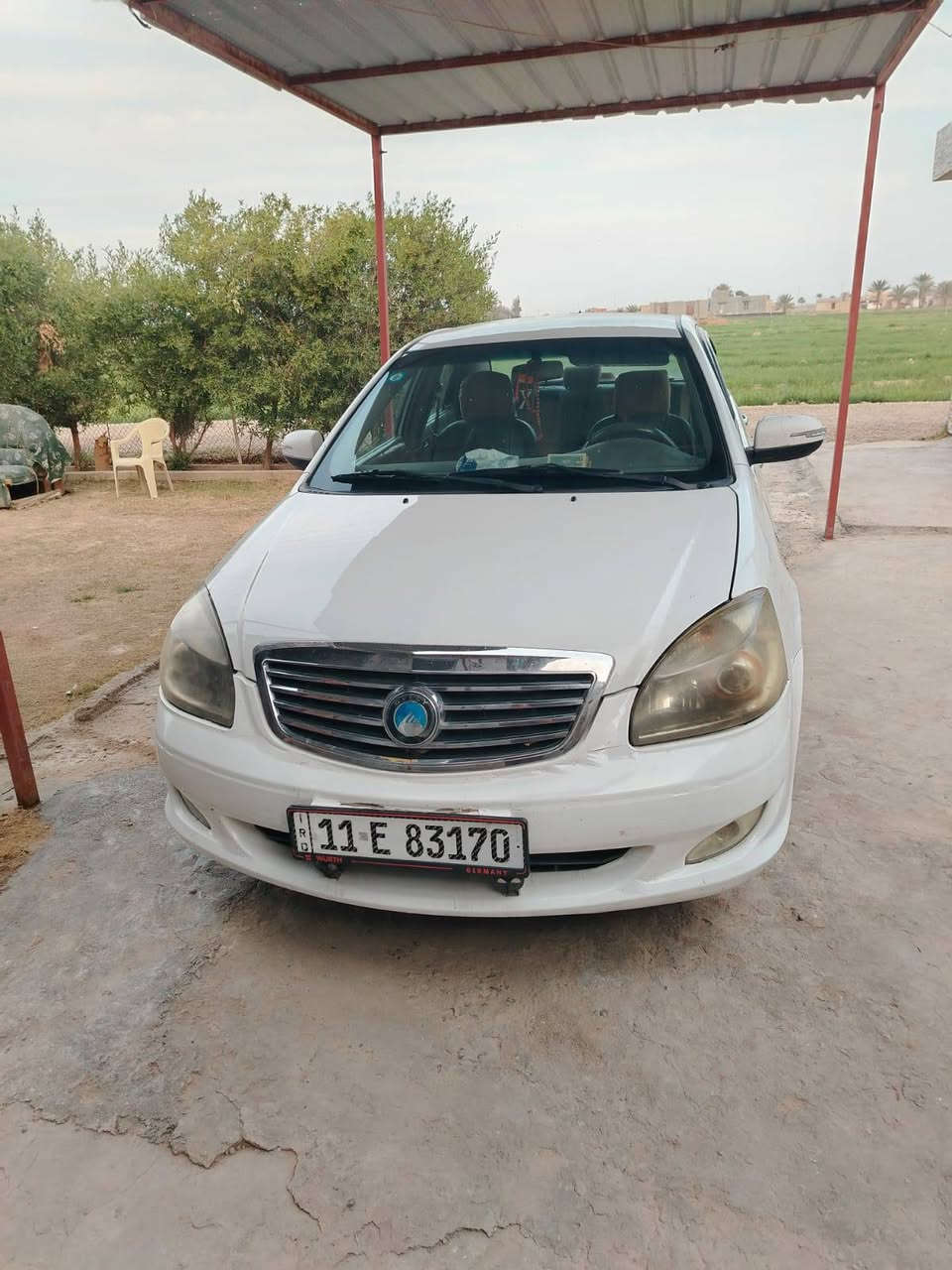 سلام عليكم جيلي موديل 2013 سياره نضيفه صبغ بلادي شركه. جاهزه اوتوماتيك محرك 1800 سياره كامره حساسات وب اسمي سعر 60وبيها مجال ***********.  محافظة الانبار الرمادي
