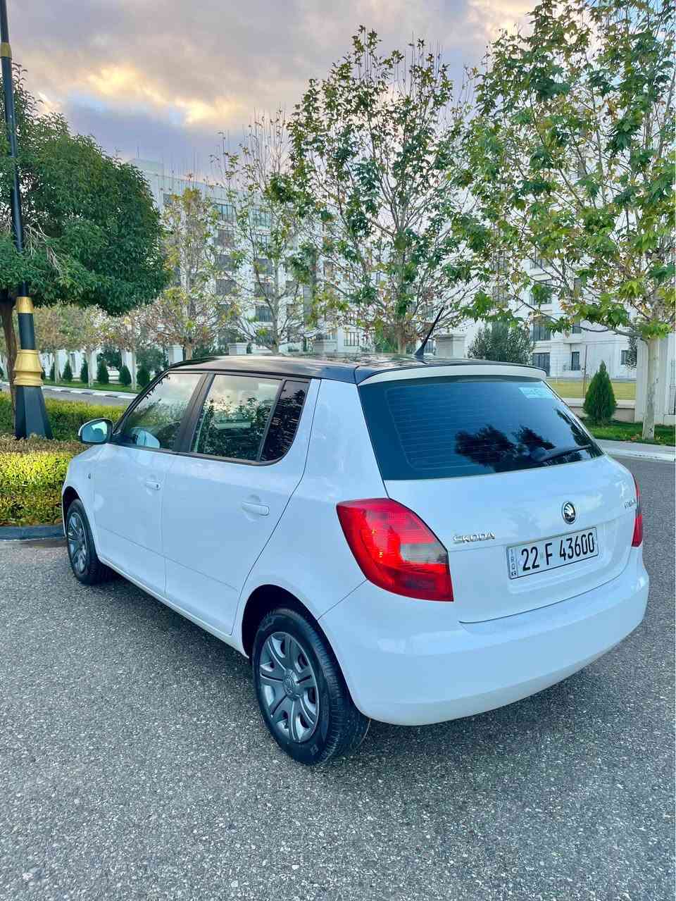 شكودة فابيا 2015 
 خليجي سفري شةريكةي هةوليرة 
مةكينة 16 مةرغوب بي توربو 
گيرو مةكينة بةشةرتة نةكرايتةووة 
سيارةكة جاهزة هيج مةسروفي تيا نية 
چوار تاخم تاية نوية لةسةرة 
هةزةو فحسي نوية 
سةنةوي نوية تا 2028 
تنها دووپارجةي سبوغة بةبي ژوري بةبي ارباك 
ژم/*********** Singapore
