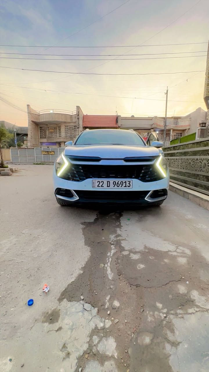 سلام عليكم كيه سبورتك موديل 24 رقم ابيل  مكفوله كفله عامه ماشي 24 فول مصفات عده الفتحه مكان الساره بغداد بسمي ***********
