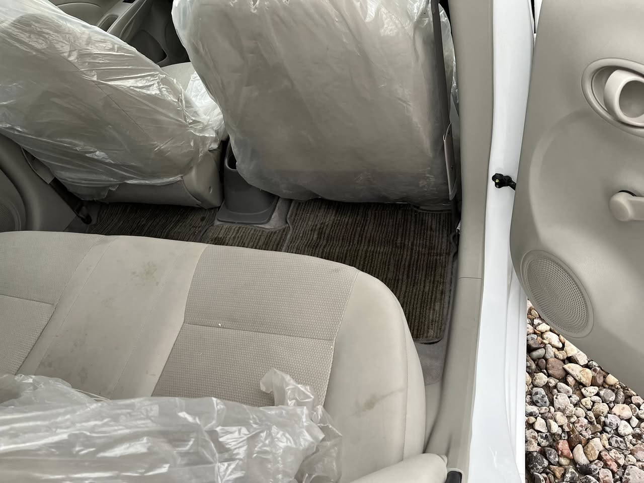 السلام عليكم عندي نيسان سني موديل 2024هندي أم لبليته زركه سياره مكفوله كفاله عامه ماشيه 11الف حقيقي سعر128وبيها مجال بسيط العنوان بصره الزبير رقم هاتف ***********
