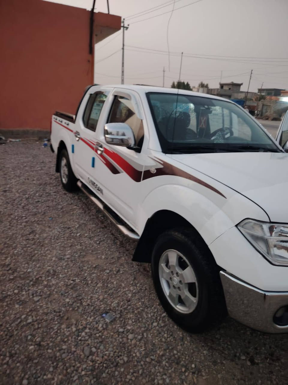 سياره للبيع نيفاره نضيفه
بس سنويه صاقطه للاستفسار اتصل عل رقم 
‏‪0772 484 2438‬‏
