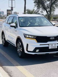 سورنتو للبيع موديل 2021 خليجي رقم بغداد  نكليزي باسمي تحويل مباشر  مكف...