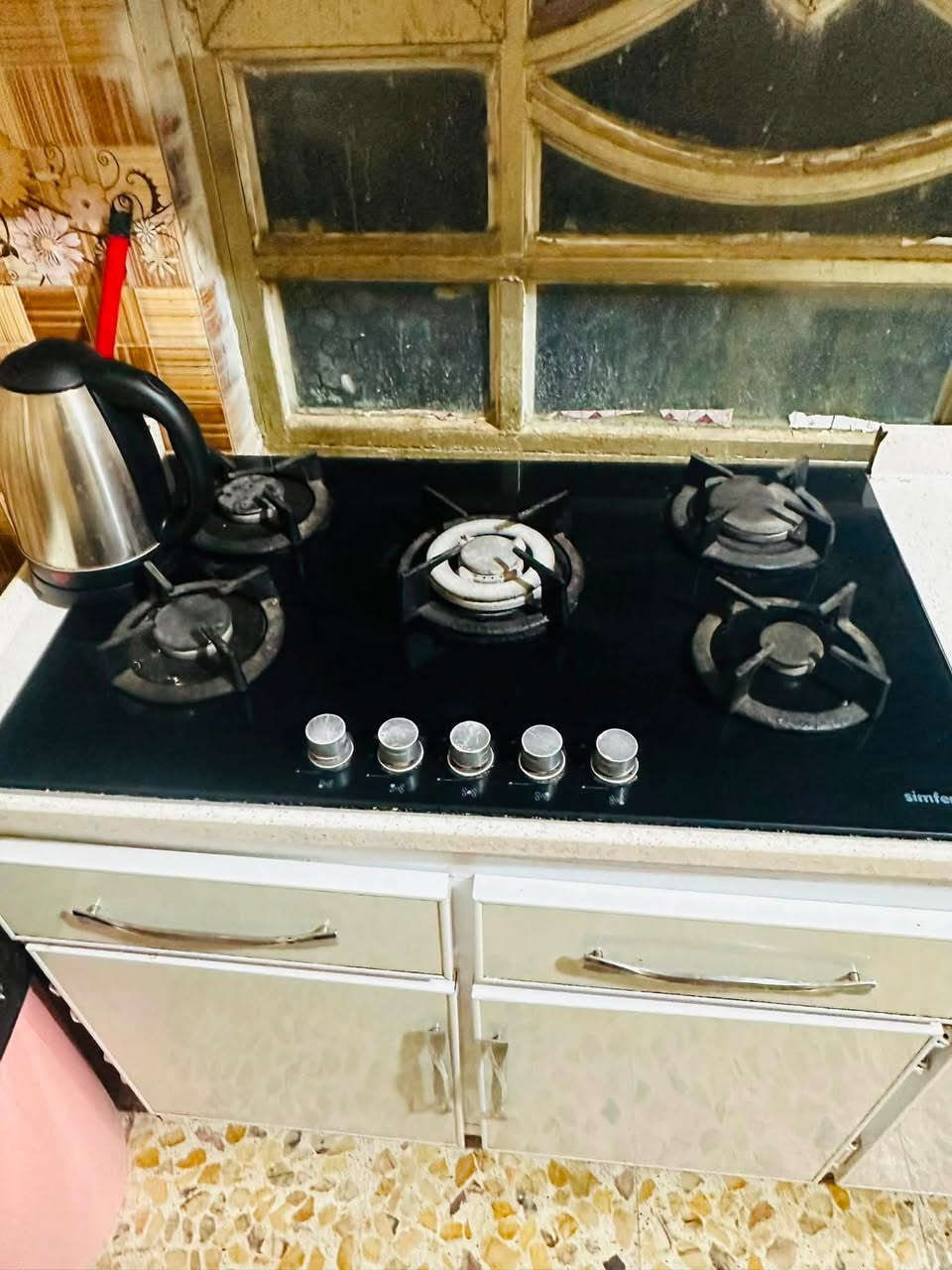 اثاث بيت كامل للبيع
غرفه نوم طابقين صاج عراقي 
ثلاجه استخدام شهرين 
سبلت ٣ طن دبل حاره نوع onax
كاونتر طابقين تعليك و ارضي طباخه منه وبي 
مغسله ام المرايه 
تخم كراسي صاج انتيكه 
بنكات ٢ سقفيات 
للاستفسار ‭***********‬
الناصريه الصالحيه
